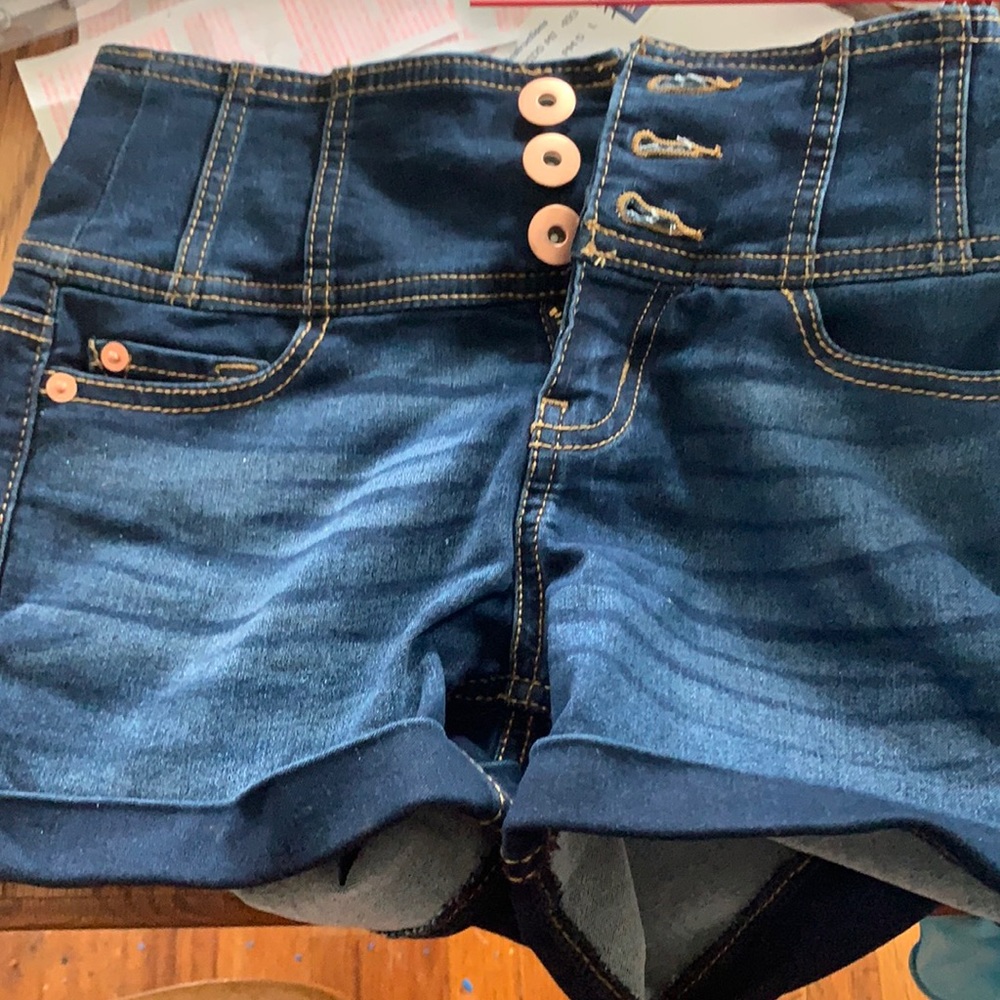 No Boundaries Junior high waist shorts